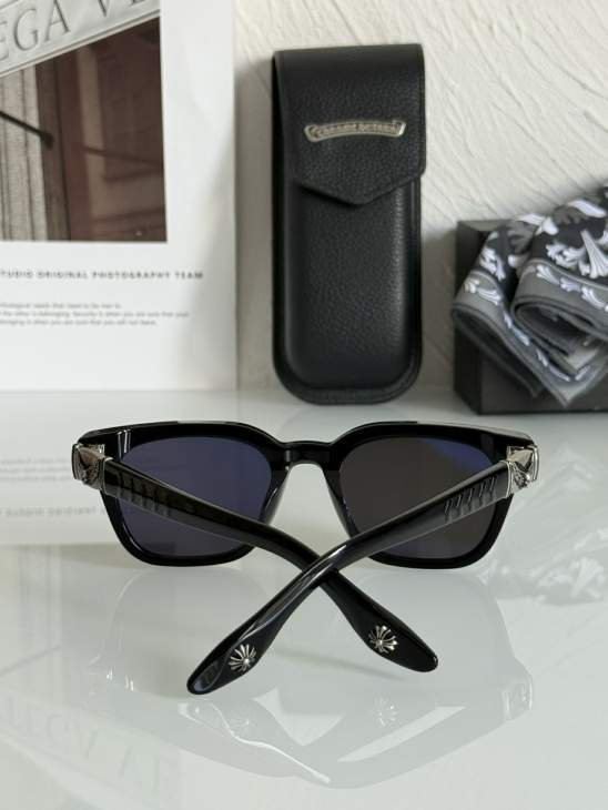 Picture of Chrome Hearts Sunglasses _SKUfw73375262fw